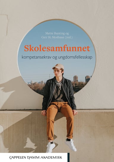 Omslag av "Skolesamfunnet"
